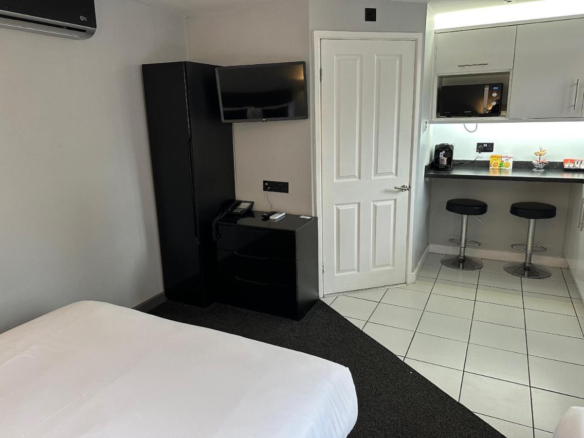 Bed and Breakfast The Castle NWI Esterno foto