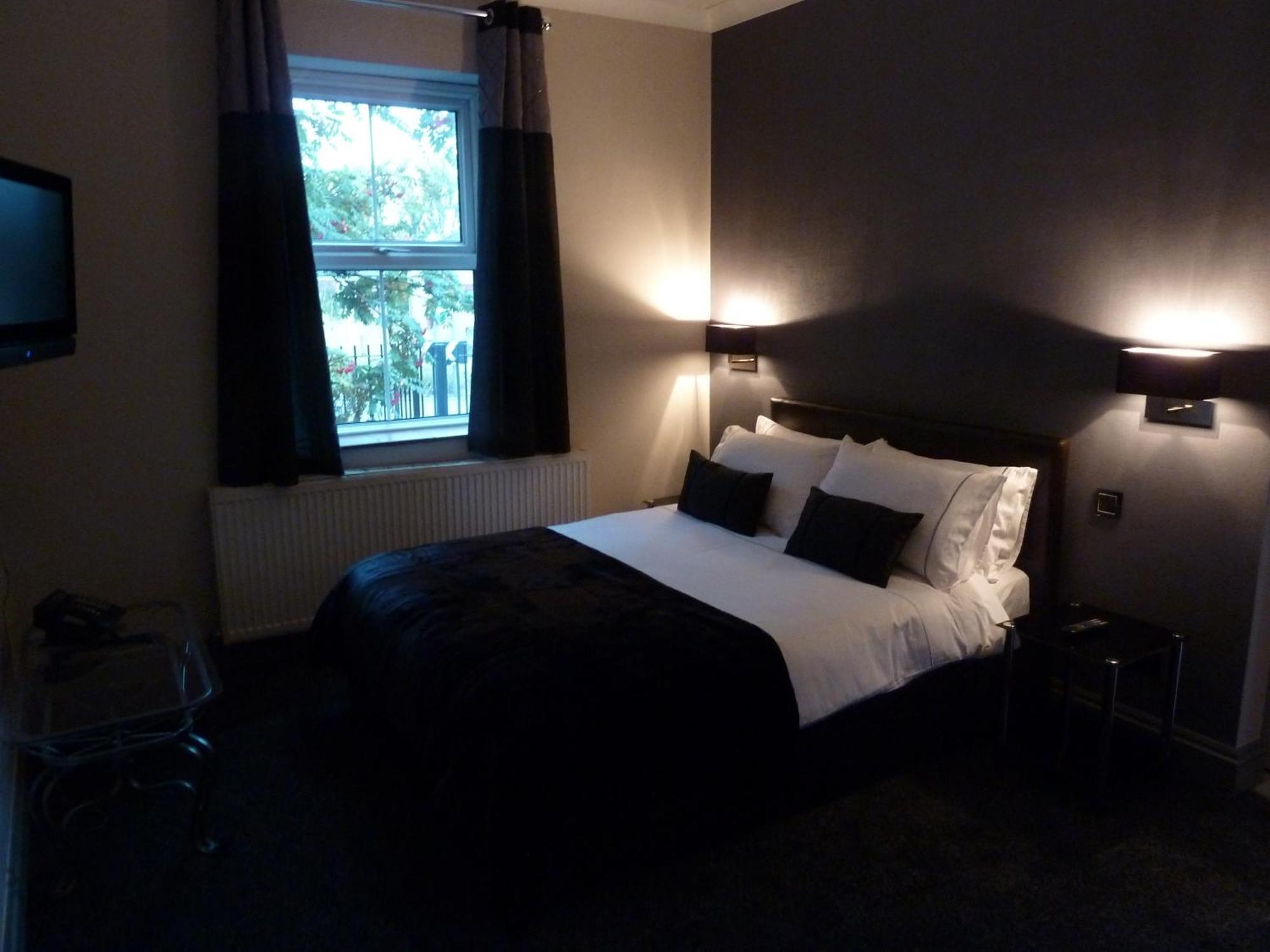 Bed and Breakfast The Castle NWI Esterno foto
